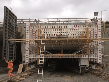 Schalsysteme NOEtop und NOEtec im Einsatz bei Bau des Schulbergtunnels