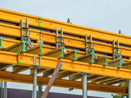 NOE H 20 Schalungsträger aus Holz eingesetzt als Unterzugs-Schalung